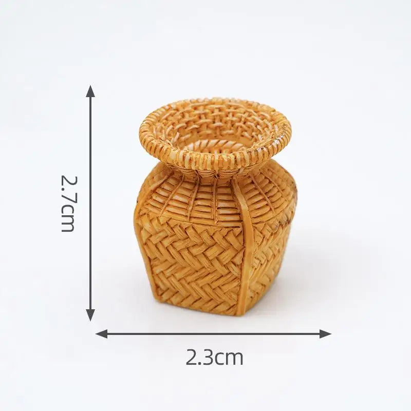 paniers osier tressage traditionnel rustique beige clair accessoire poupée décoration miniature organisation fait main