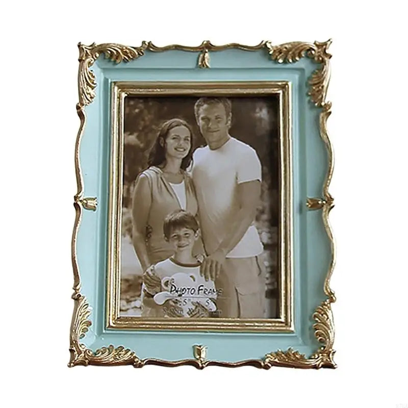 Cadre photo ornements dorés classique rose clair bleu clair décoration table adultes