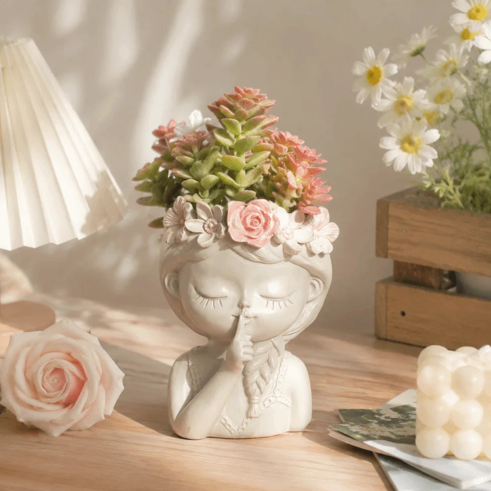 pots fleurs résine buste féminin couronne fleurs gris clair expression sereine zen bohème floral