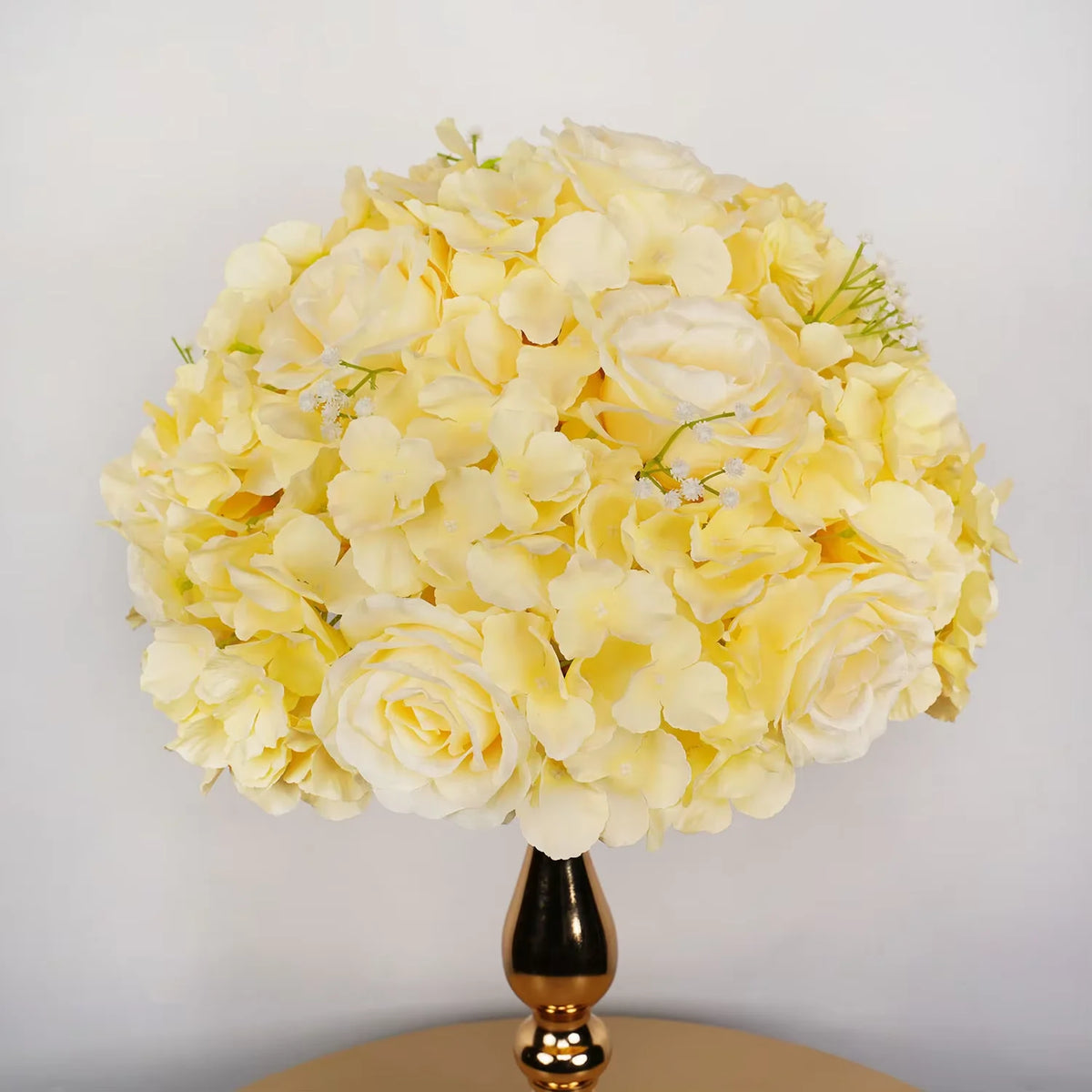 décoration intérieure bouquet artificiel blanc rose élégant mariage événement maison