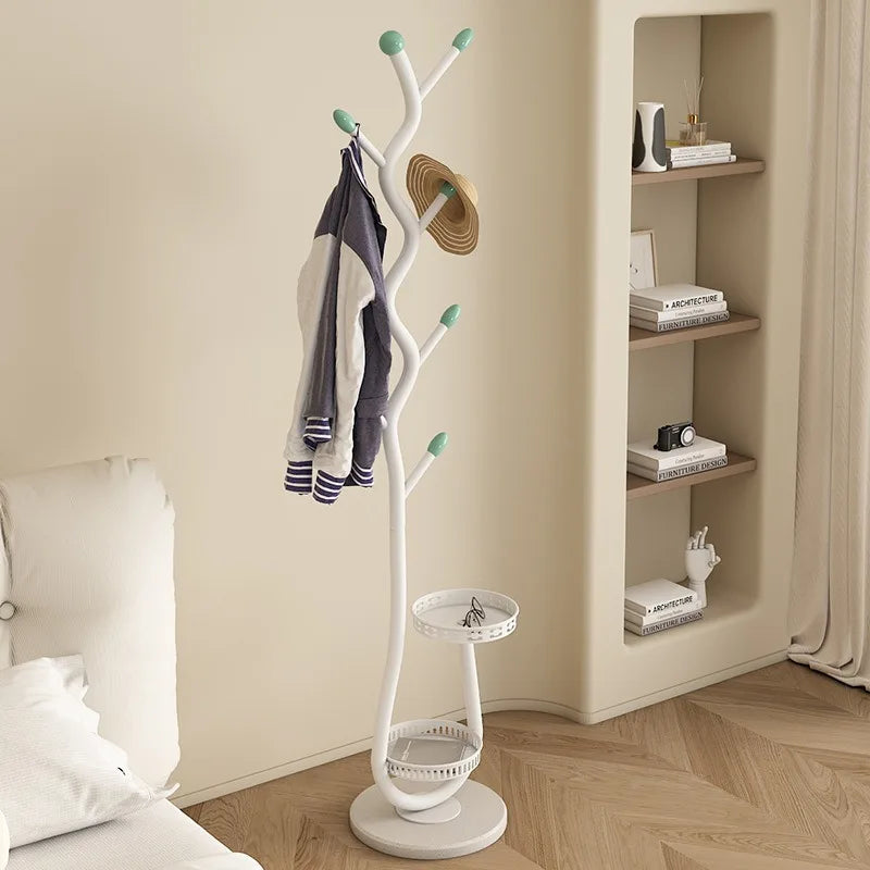 porte manteaux contemporain noir blanc doré branches boutons verts minimaliste chambre salon