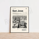L'image montre un panorama de la ville de San Jose, en Californie, avec de nombreux bâtiments et gratte-ciel qui s'élèvent dans le paysage urbain.