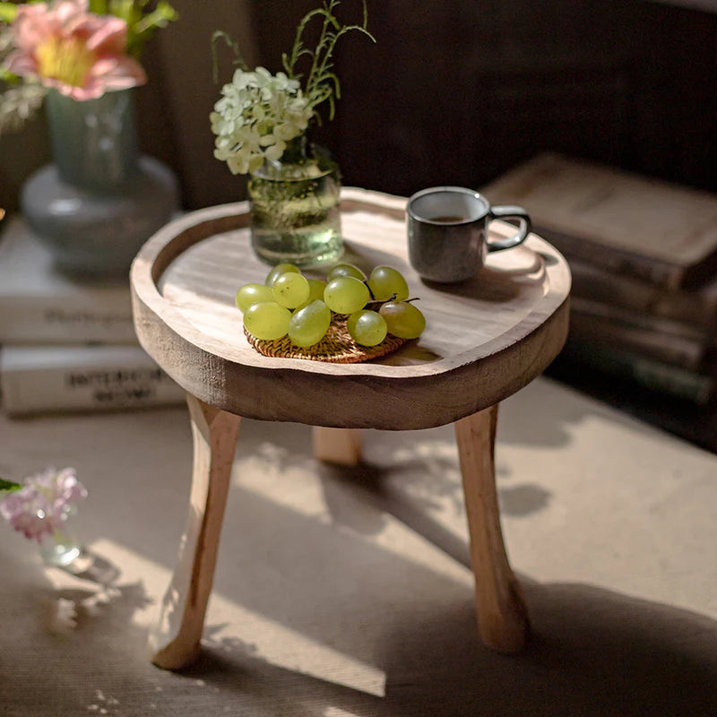 support plantes vintage bois clair table ronde minimaliste pots fleurs vert blanc rustic zen