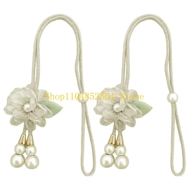 rubans fenêtre décoratifs élégants couleurs variées bleu rose beige