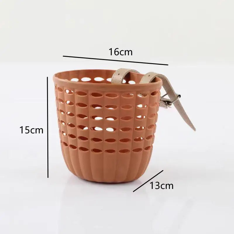panier vélo enfant orange rose blanc perforé moderne ceinture cuir fixé clip