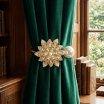 boucles rideau or blanc classiques anneaux dorés fleurées chambre coucher vintage français