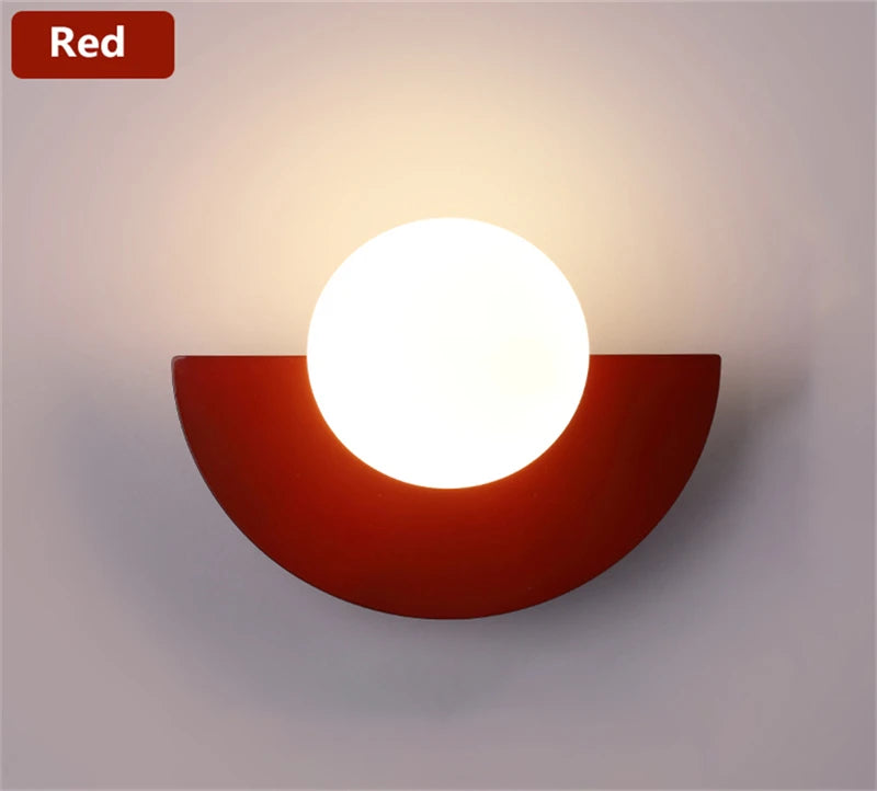 applique murale moderne boule ronde éclairage led chambre salon intérieur minimaliste blanc