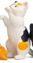 figurines chats blanc noir orange miniature jardin décoration maison taches rayures pastorales réaliste