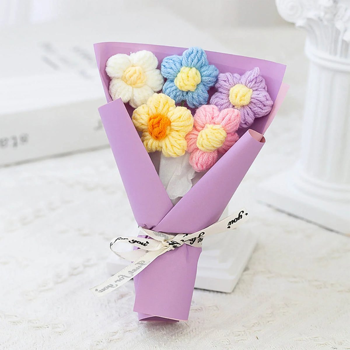 bouquet fleurs artificielles marguerites main rouge bleu beige violet rose décoration maison anniversaire saint