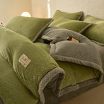 Parure de lit dans différentes couleurs disponibles