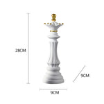 figurines échecs résine noir blanc décor salon classique chevaliers reines rois dorures intérieur