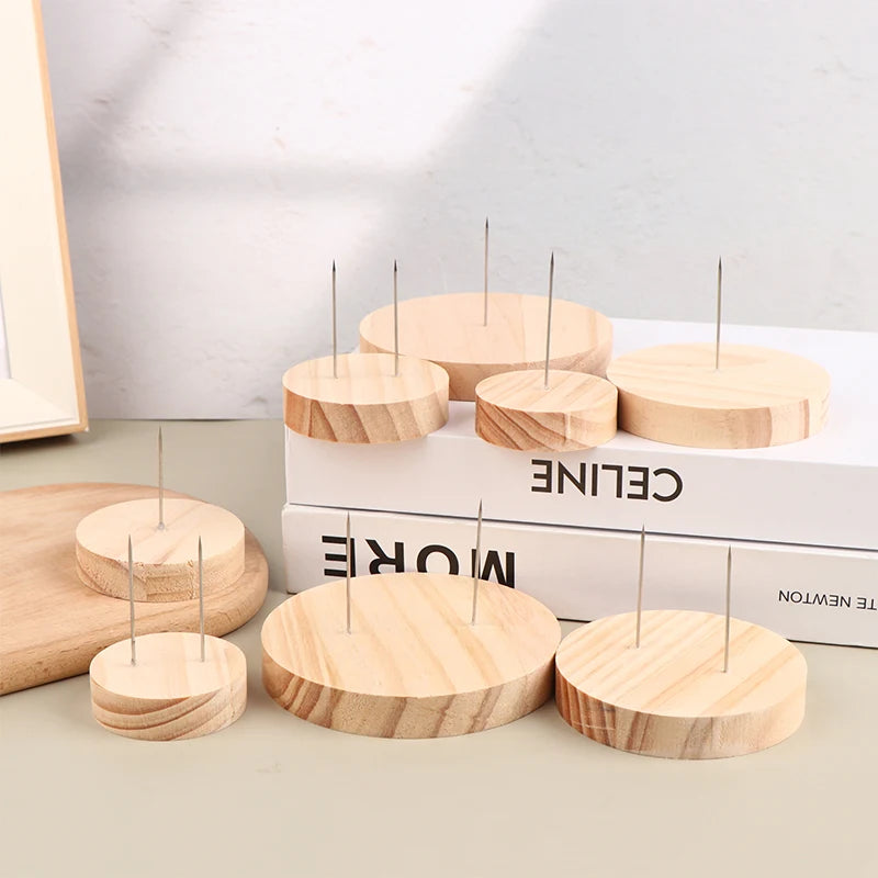 support brochettes bois naturel réutilisable minimaliste rustique figurines animaux usage multiple base rangement transparent