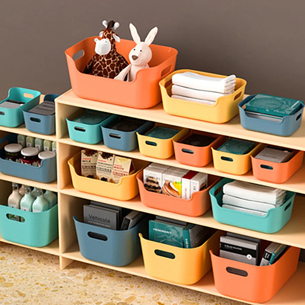 boîtes rangement orange bleu vert poignées intégrées multifonctionnelles modernes pratiques