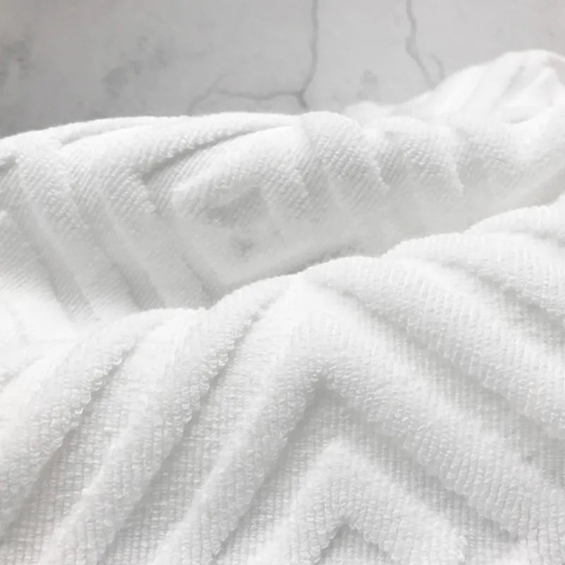 serviettes coton modernes carreaux blanc gris bleu respectueuses environnement absorbantes salle bain