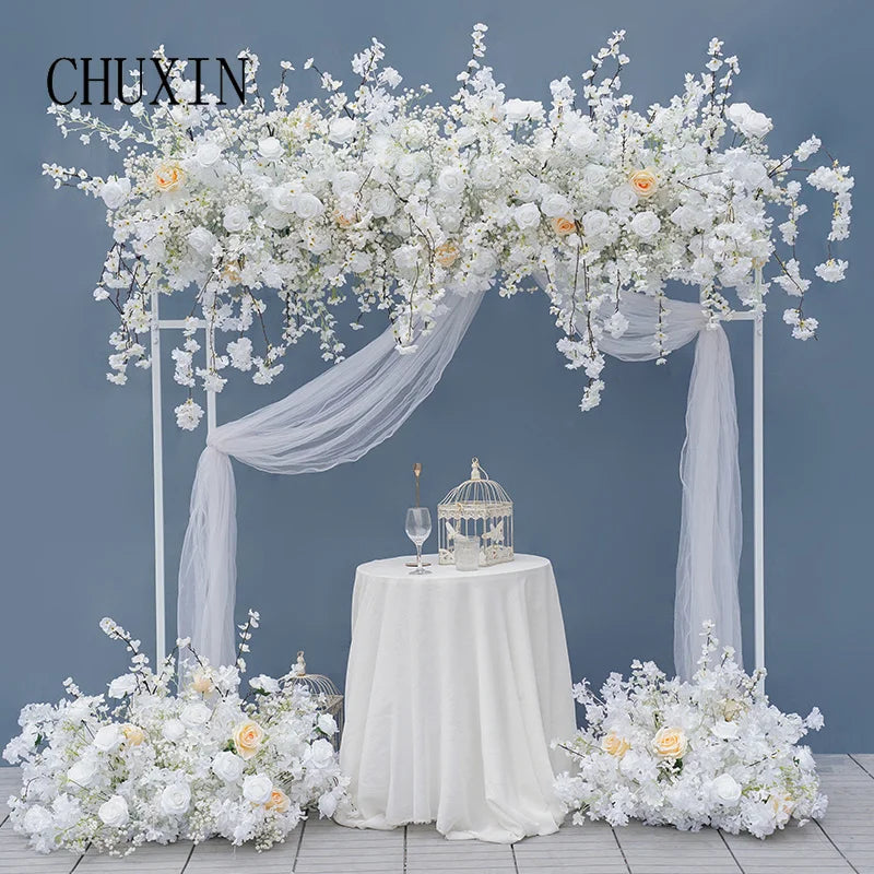 arche décorative mariage fleurs artificielles roses blanches classique romantiqueextérieur usage décoration maison