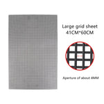 grille perforée moderne noir blanc plastique travaux manuels couture broderie tissage