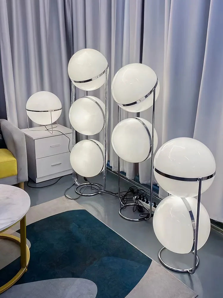 lampadaire sol moderne chrome blanc globe sphère translucide led salon chambre contemporain