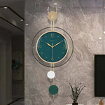 horloge murale moderne or boisée tête cerf suspension décorative vert blanc chambre verte