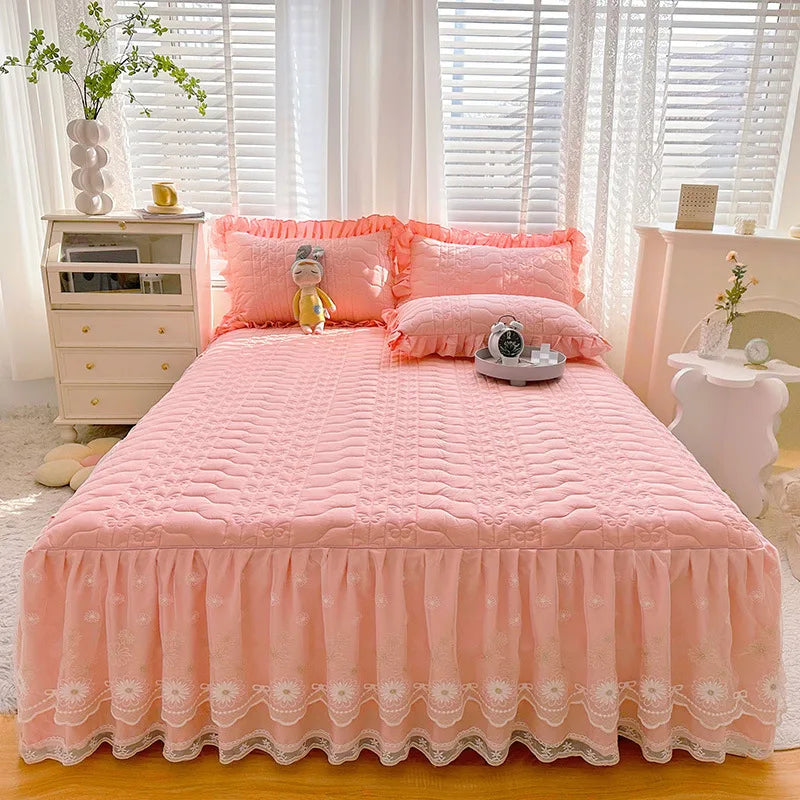 housse lit coton imprimé fleurs romantique douce rose blanche bleue violacée dentelle