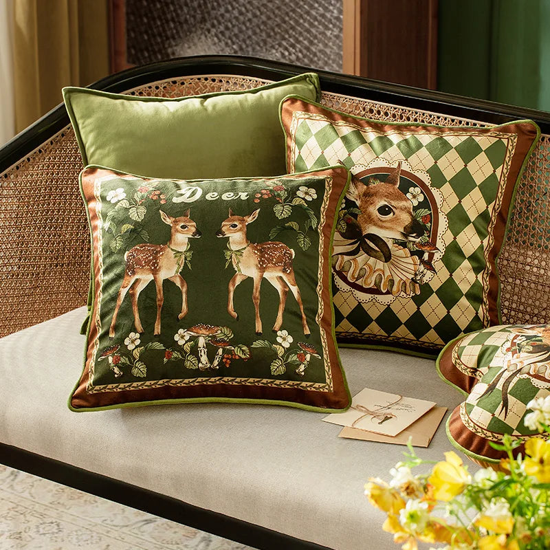 housse velours cerf motif floral farmhouse deco verte marron beige carré 45cm