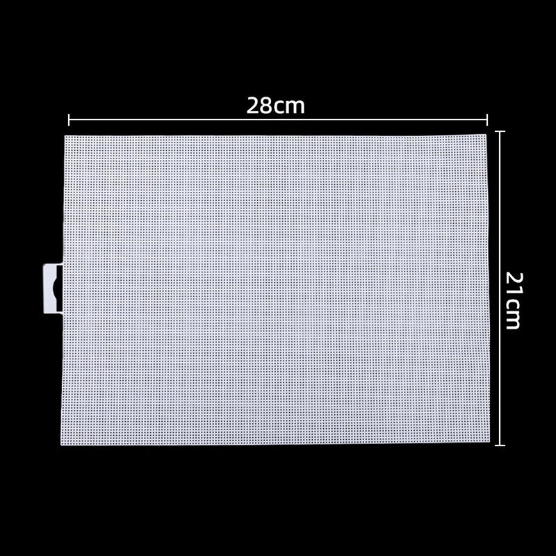 grille polyester blanc noir moderne utilitaire perforée trame broderie artisanale tricot bricolage