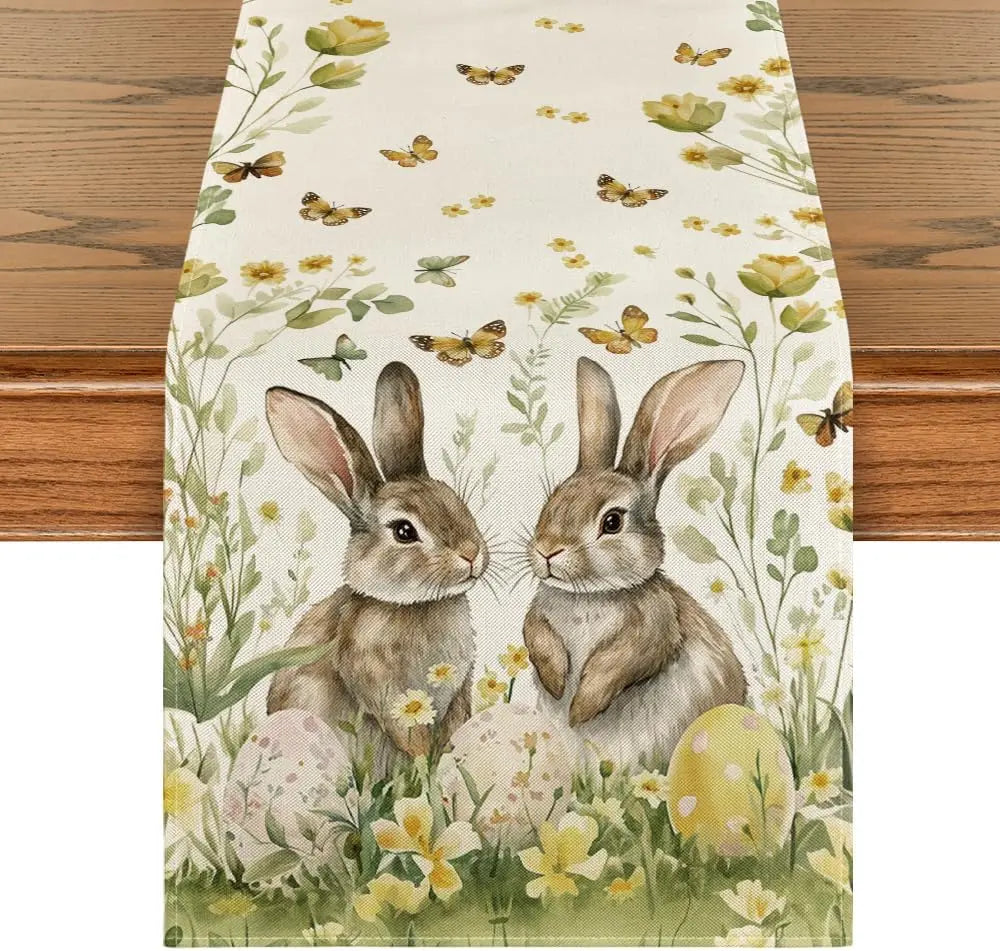 Cette image représente deux lapins mignons assis dans un champ de fleurs et de papillons, dans un style de peinture aquarelle.