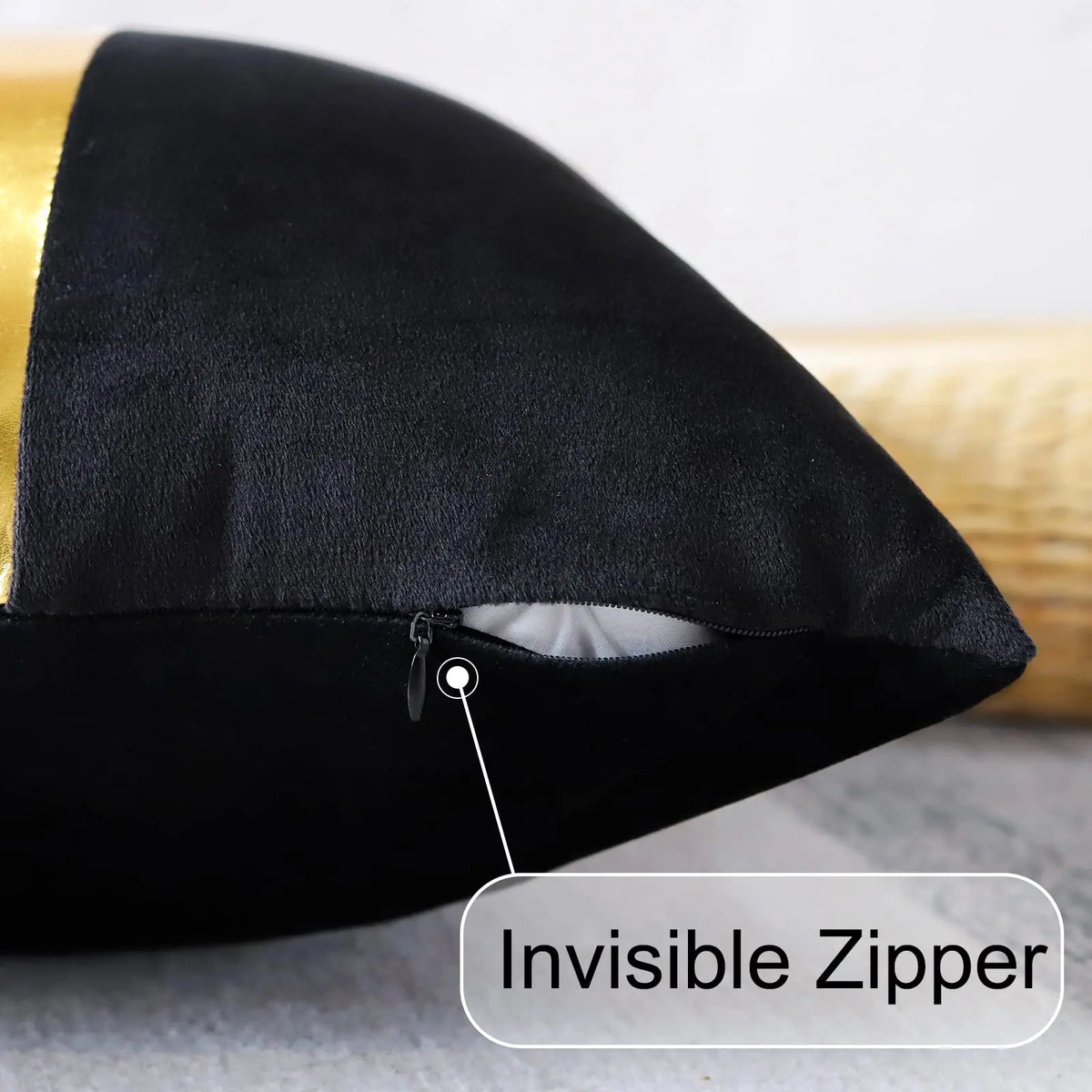 ensemble housses coussin noir rayures dorées velours luxe moderne taies oreiller décoratives
