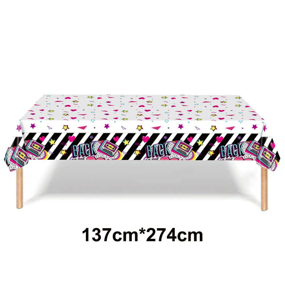 nappe jetable 90s anniversaire graphique cassette audio noir rose jaune bleu festive retrogaming tableDecoration