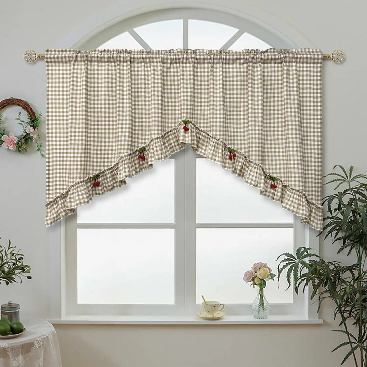 Rideau rétro en treillis blanc abricot avec motif cerises rouges pour petite fenêtre de cuisine