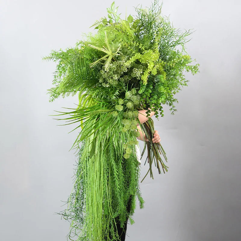 branche fougère artificielle bouquet fleurs blanches décor naturel vert végétal intérieur extérieur mariage
