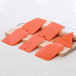 grattoir pointillé plasti bleu clair orange vert rose violet décoration bricolage utilitaire