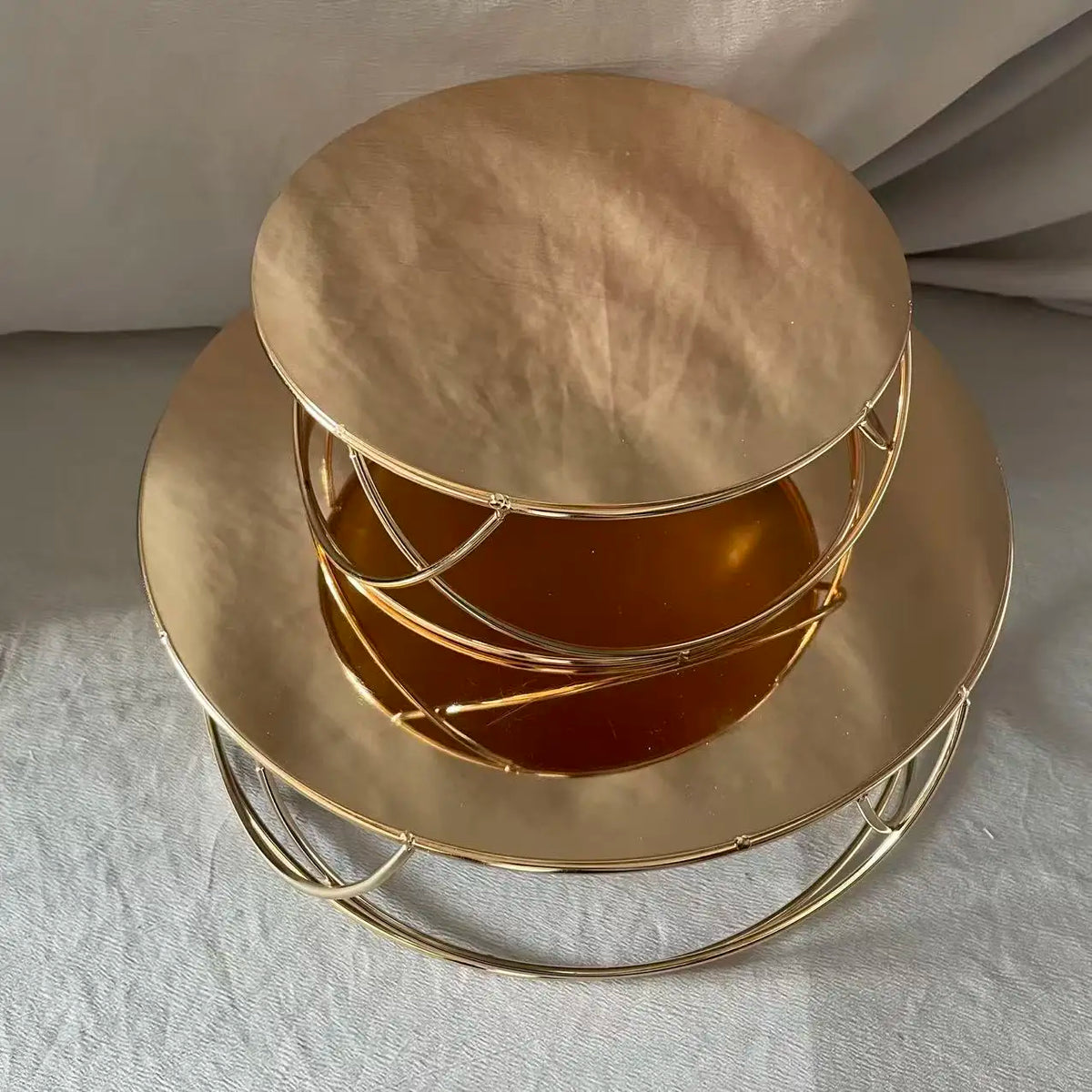 présentoir gâteau blanc doré contemporain minimaliste 15cm 25cm anniversaire mariage
