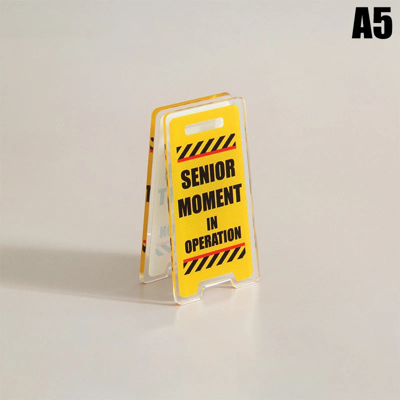 panneau decoratif signalisation routiere humour leave me alone busy age 14+ résine transparent impression