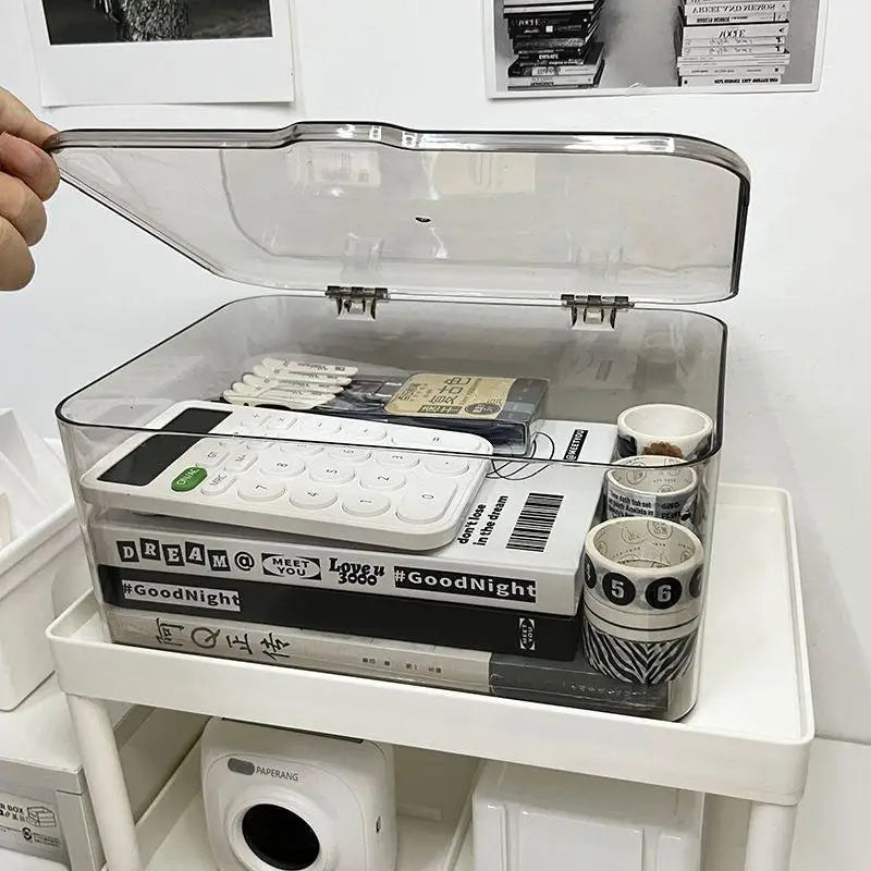 boîtes rangement transparentes modernes clics livres stylos théière tasses masques télécommande