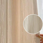 Rideau élégant de couleur beige clair avec des motifs texturés, idéal pour apporter une touche de sophistication et de chaleur à votre intérieur. Parfait pour le salon, la chambre ou toute autre pièce nécessitant une ambiance douce et apaisante. Intègre harmonieusement des tons neutres qui se marient facilement avec divers styles de décoration.