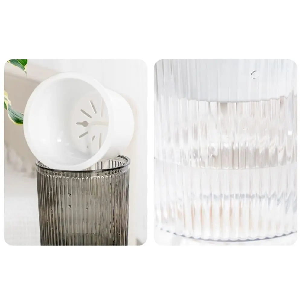 vases modernes transparents opaques fleurs sans eau plantes succulentes rayures verticales blanc gris fumé