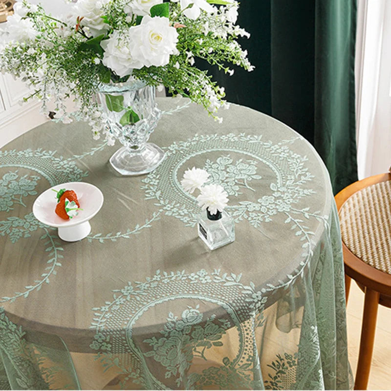 nappe table broderie florale vert clair dentelle semi transparente classique romantique réutilisable extérieure mariage