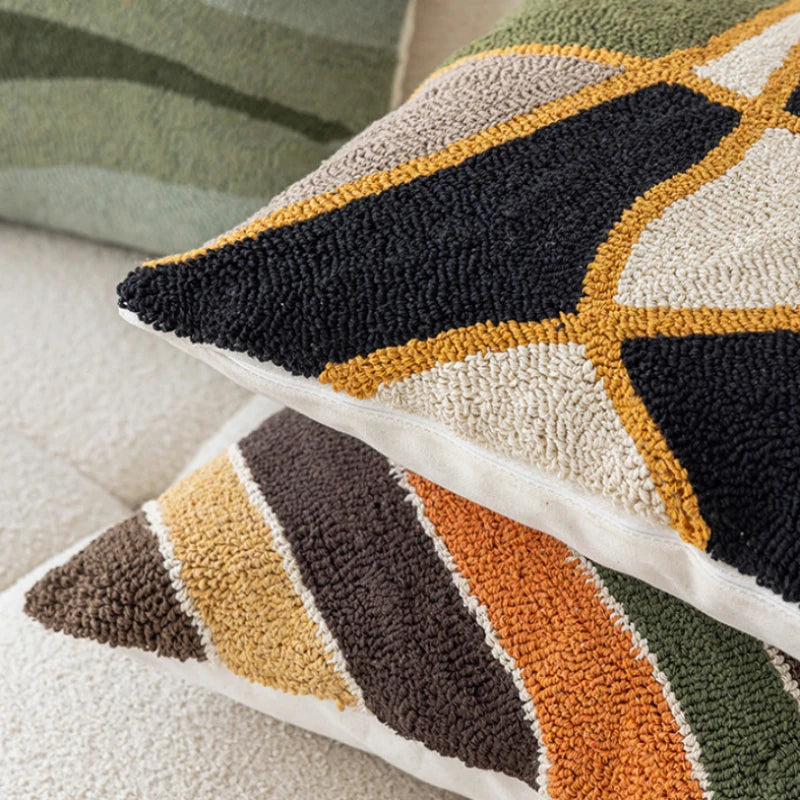 taie d'oreiller géométrique abstraite brodée vert beige boho chic coussin tufté 45x45cm motifs linéaires