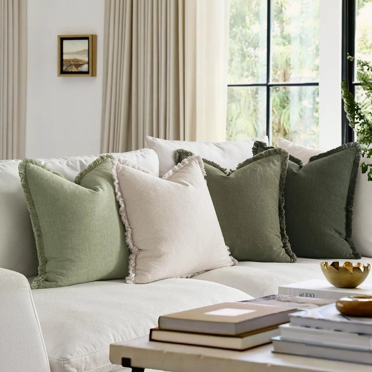 coussins décoratifs bohèmes lin texturé franges blanc cassé vert olive gris