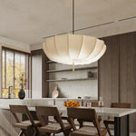 Suspension lumineuse moderne plissée beige clair lumière froide neutre chaude salon chambrehôtel