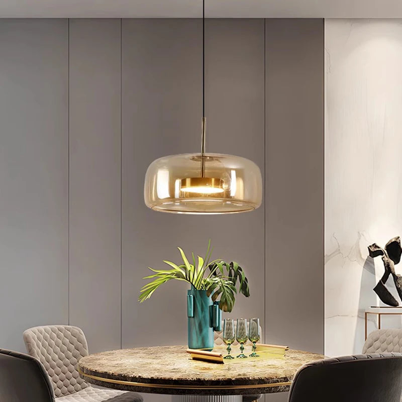 suspension lumineuse moderne transparente dorée câble noir alliage led dimmable certification rohs flux luminescent