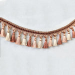 ruban franges polyester rose pâle rose clair gris clair noir beige motifs dorés classique