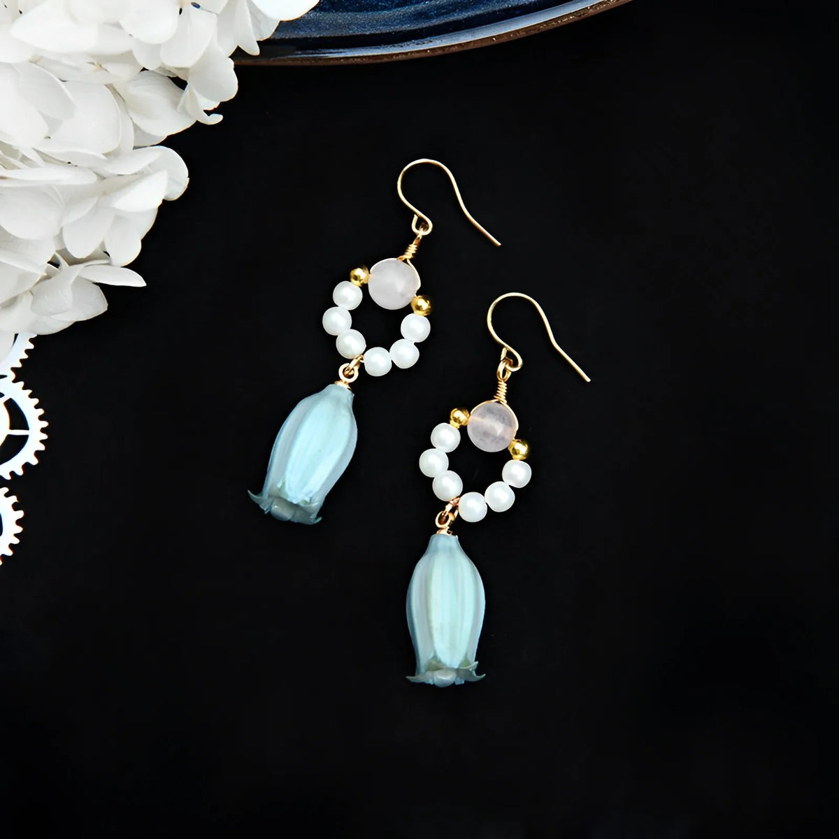 boucles d'oreilles classiques blanches motif cloche brillant anniversaire décoration maison élégant vert clair