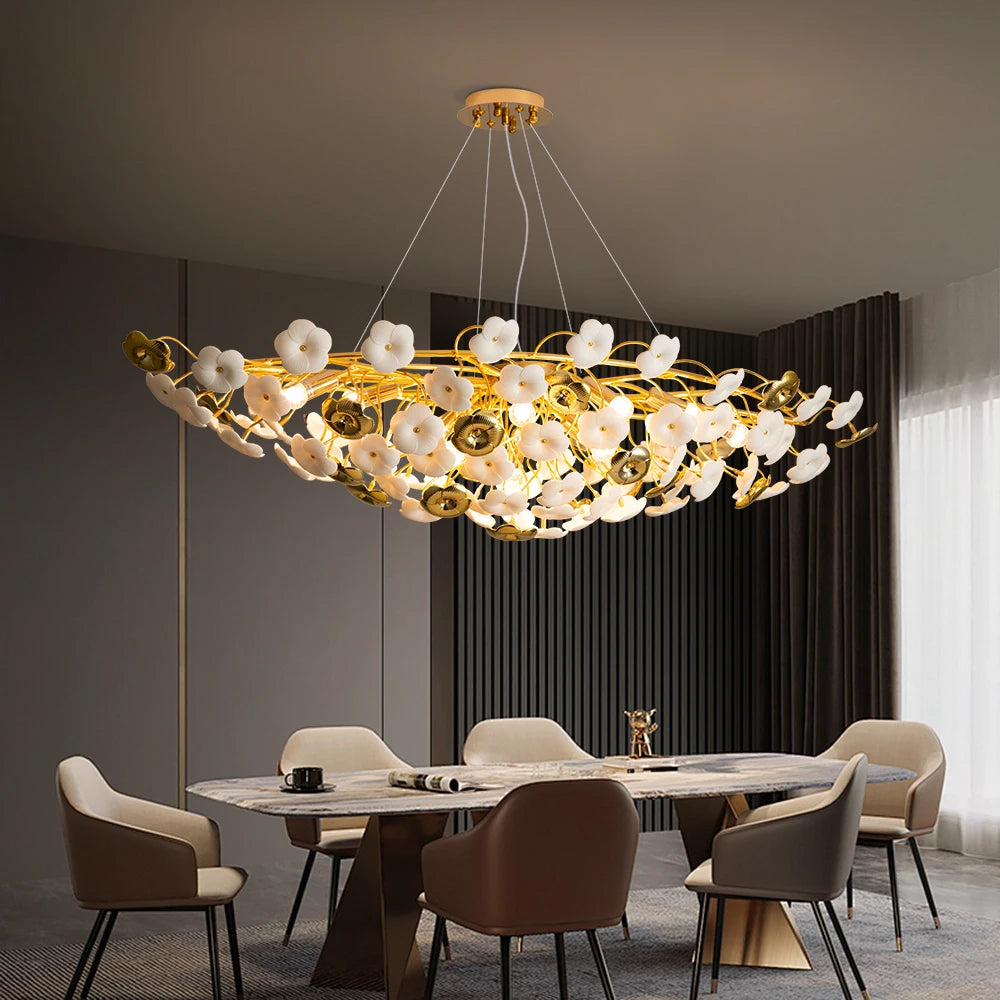 Suspension lumineuse contemporaine dorée fleurs stylisées salon chambre d'hôtel led sources lumière
