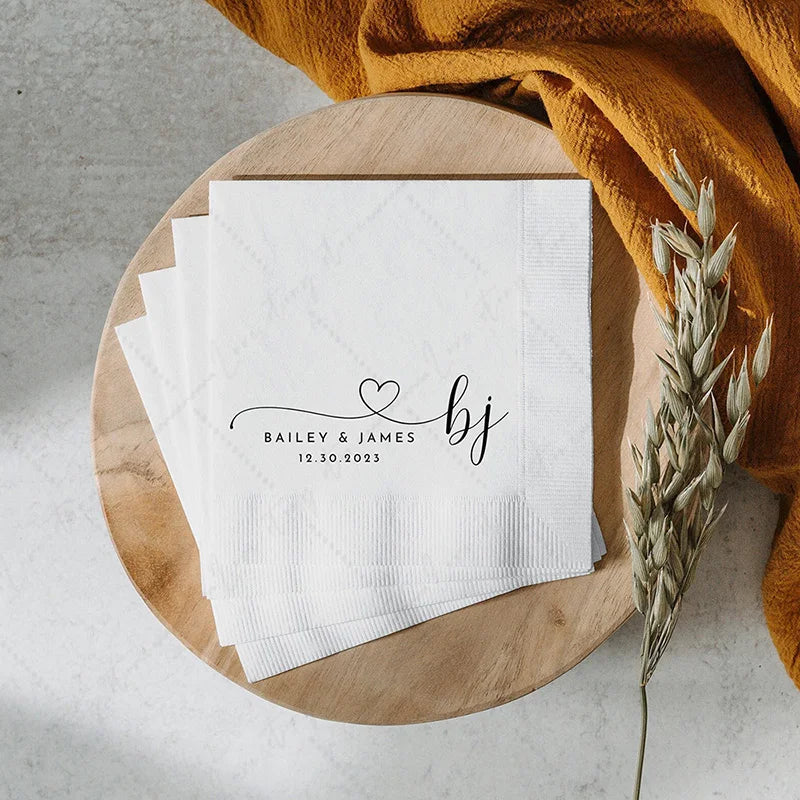 serviettes jetables mariage anniversaire animal compagnie initial lettre cœur blanc minimaliste