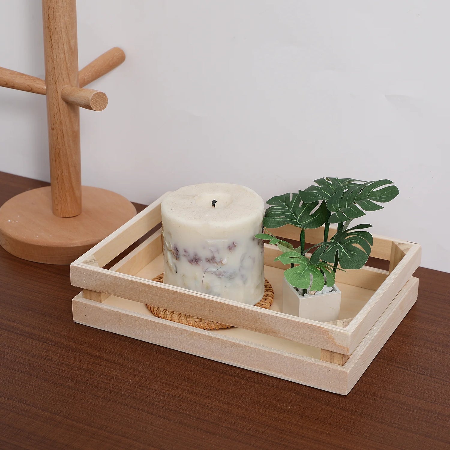Panier bois pour bureau avec petits objets