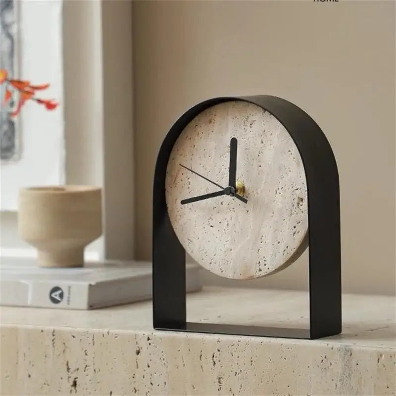 horloge table moderne minimaliste marbre naturel noir aiguilles métal doré chambre