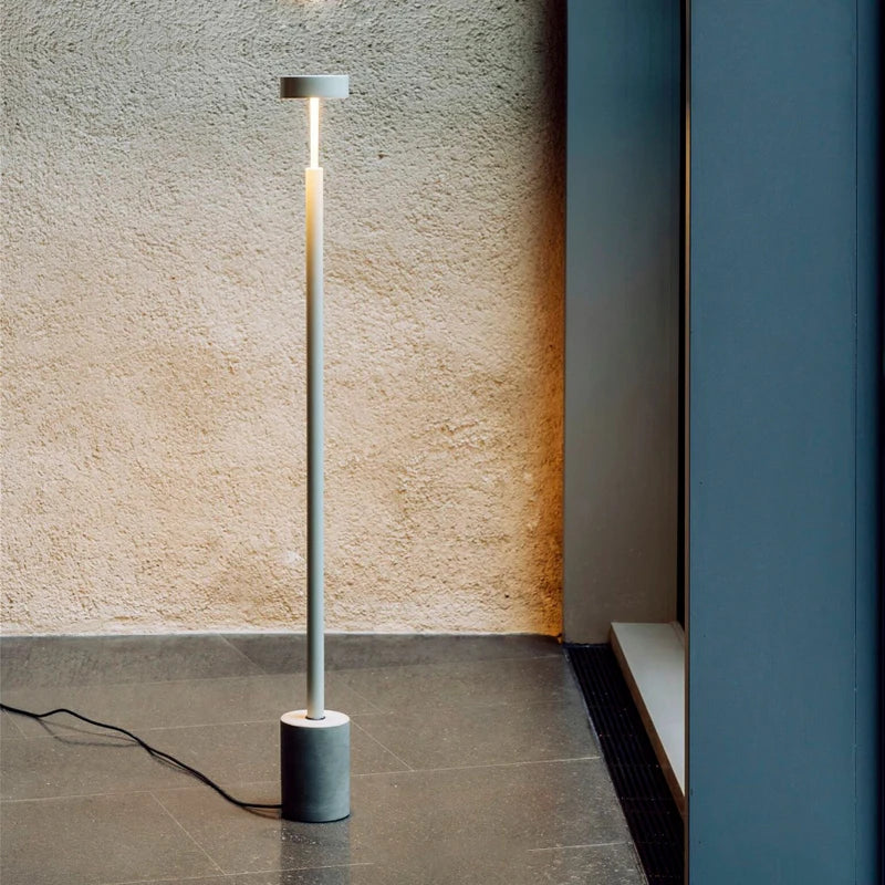lampe sol moderne gris doré minimaliste led réglable sans ombreintérieur chambre salon