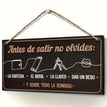 plaque décorative métal noir icônes blanches sac téléphone clés lèvres corde fixations classique mur