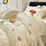 ensemble literie romantique broderies roses volants drap plat oreillers taies d'oreiller couleurs pastel vert